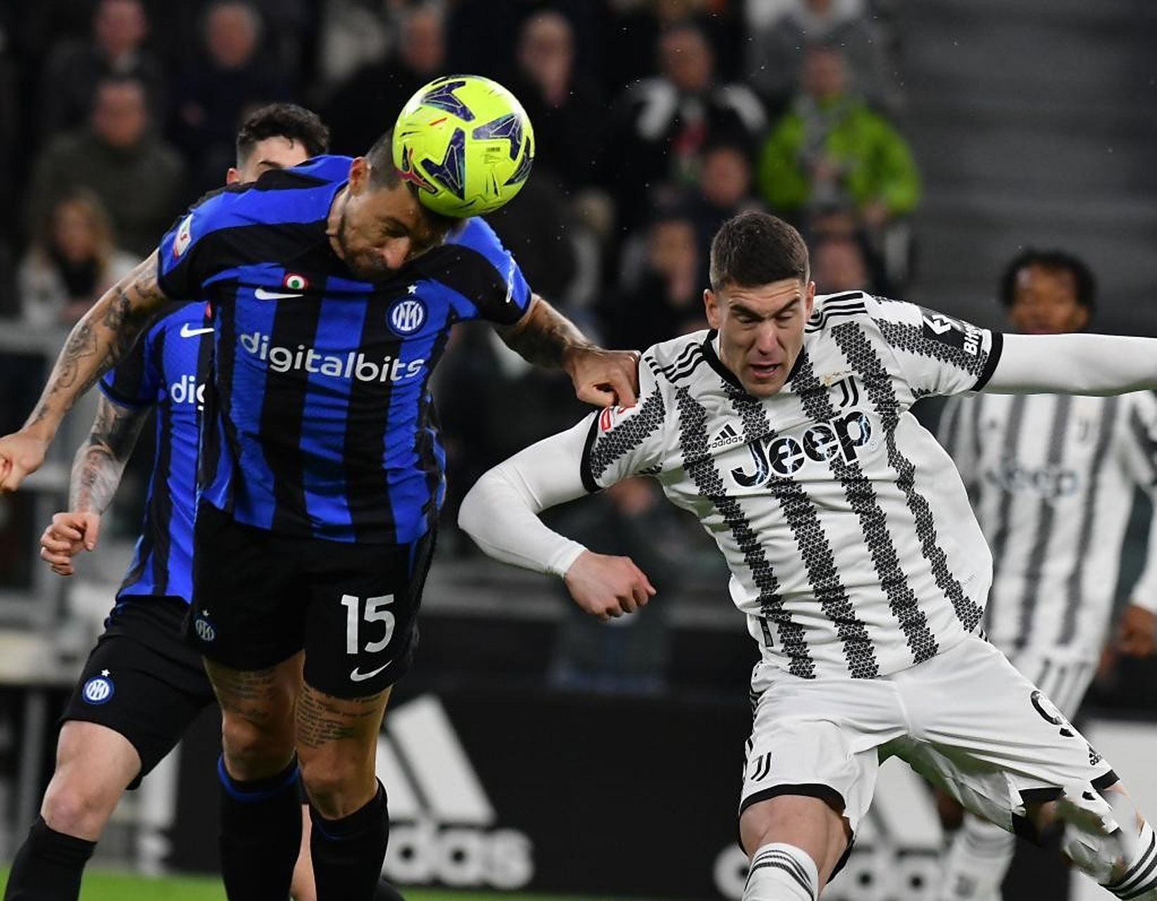 IM体育app-尤文图斯客场惨败，争冠形势堪忧