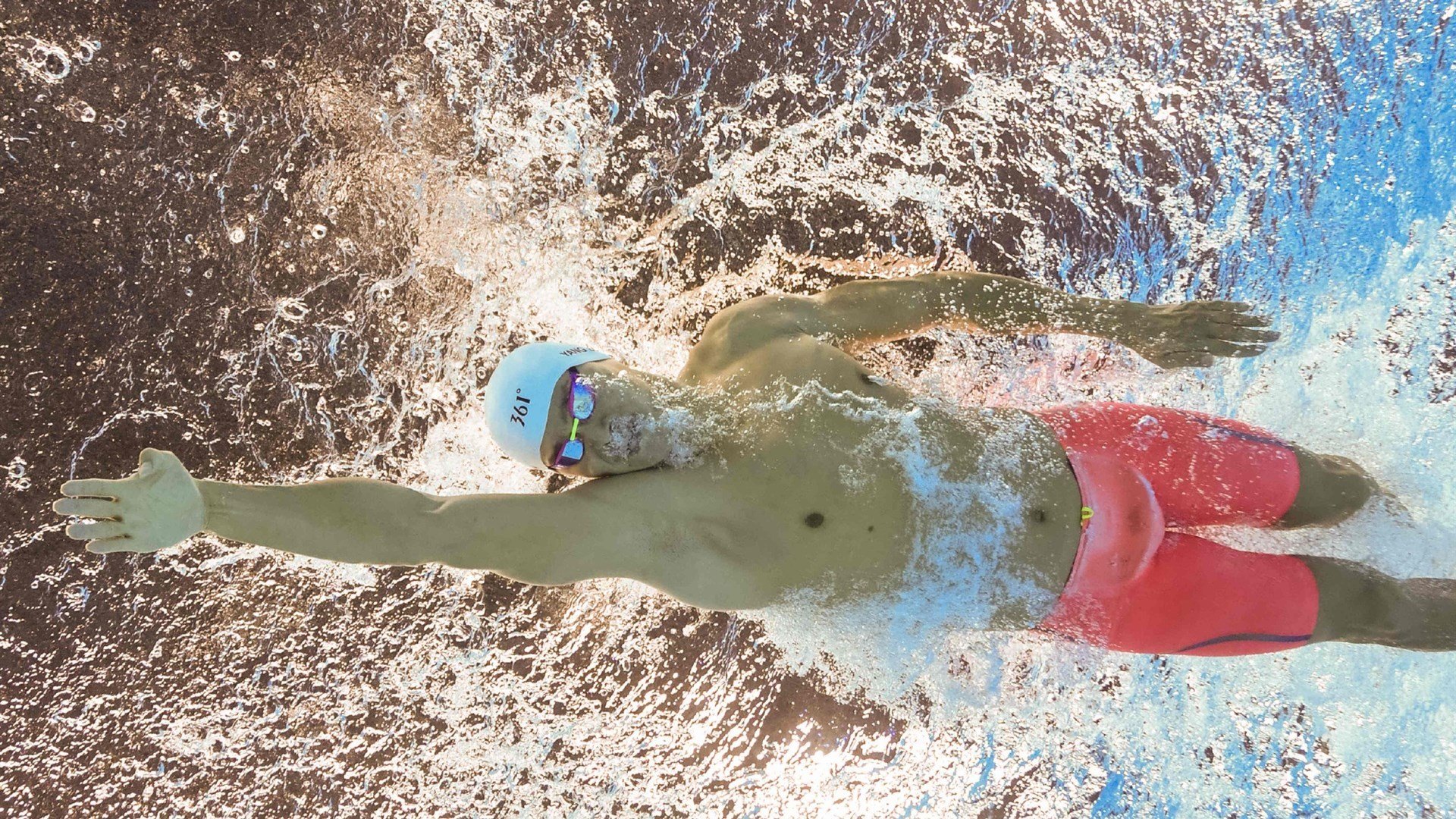 莱奥化身攻防转换核心，秘鲁国家队战术碾压莱比锡红牛启示录