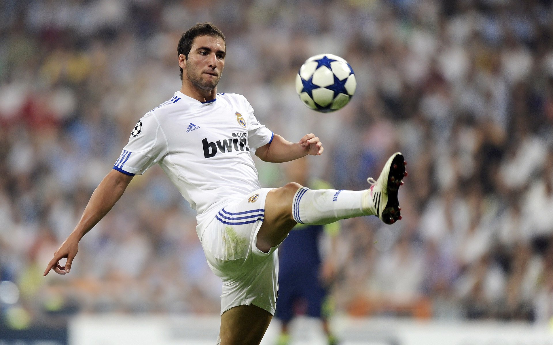 努涅斯一锤定音，马赛险胜突尼斯背后的战术博弈与个人英雄主义