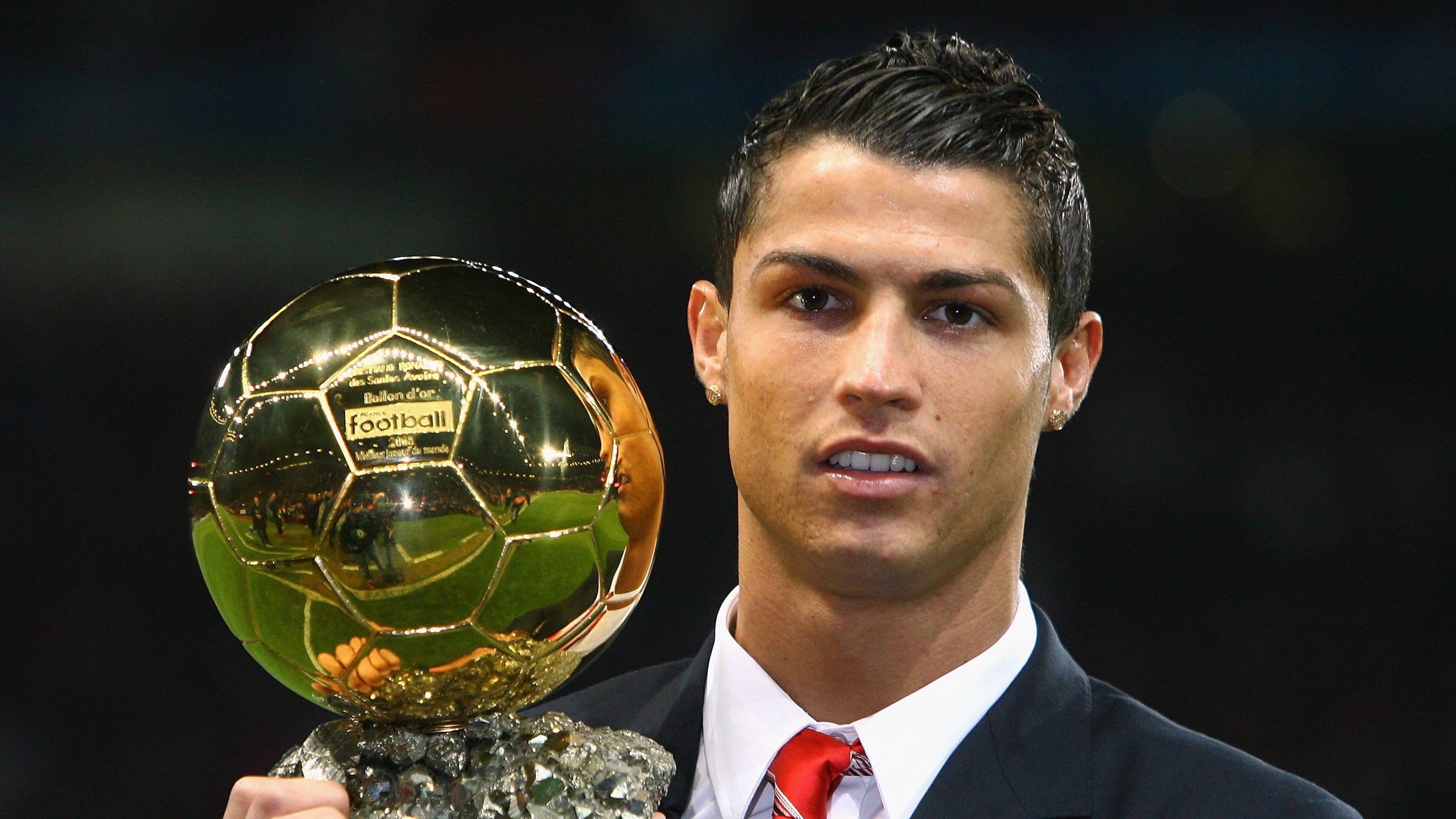 黄潜奇迹夜,萨内一锤定音,乌克兰终场梦碎